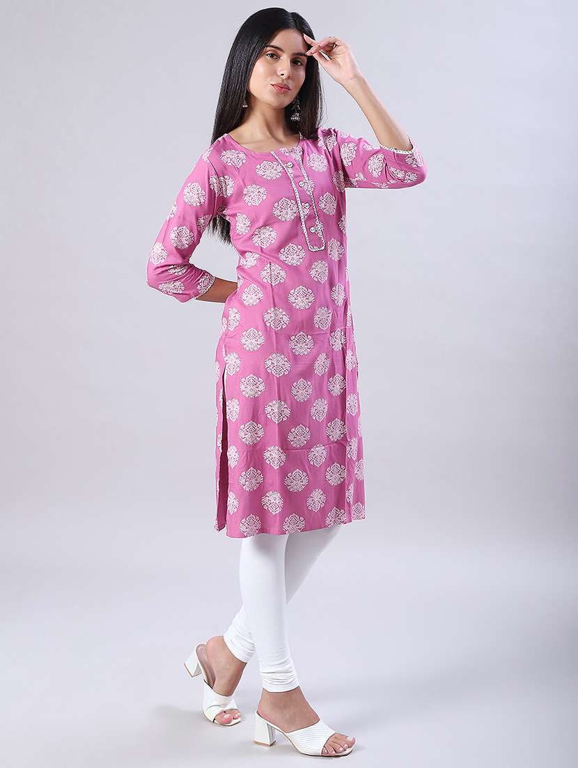 women printed three quarter sleeve straight kurta