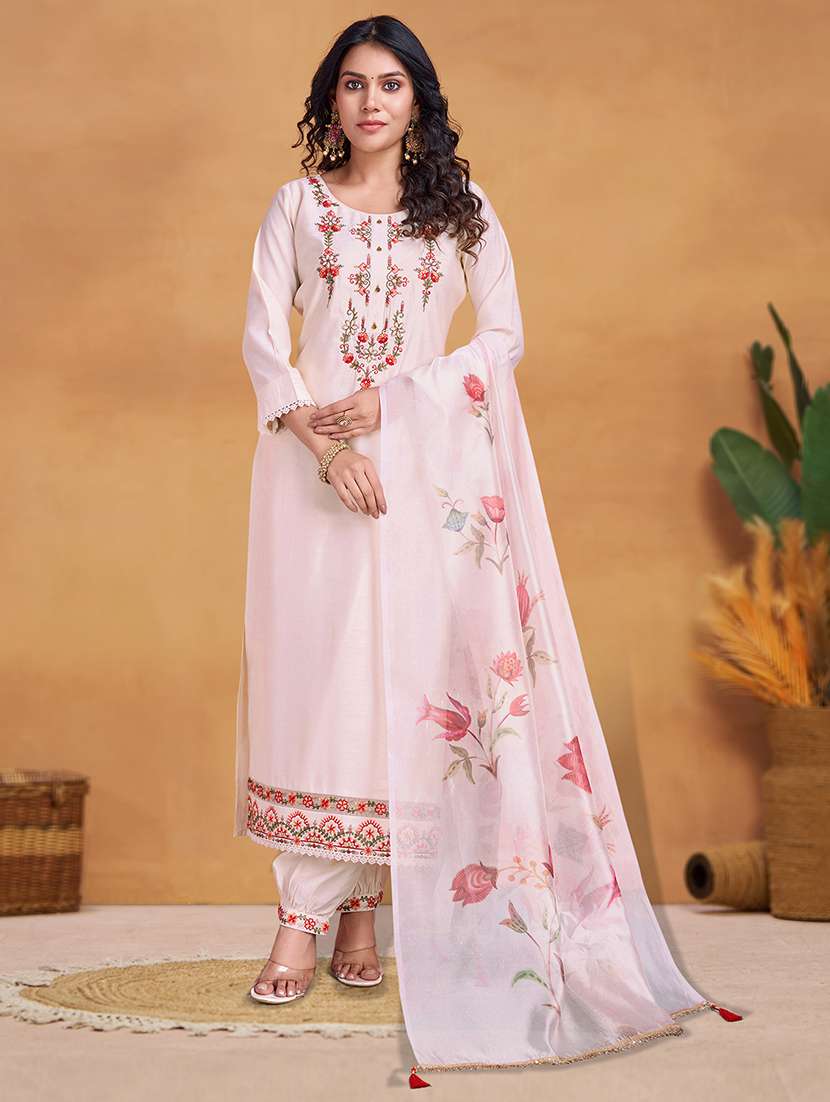 women three quarter sleeve kurta salwar with dupatta set