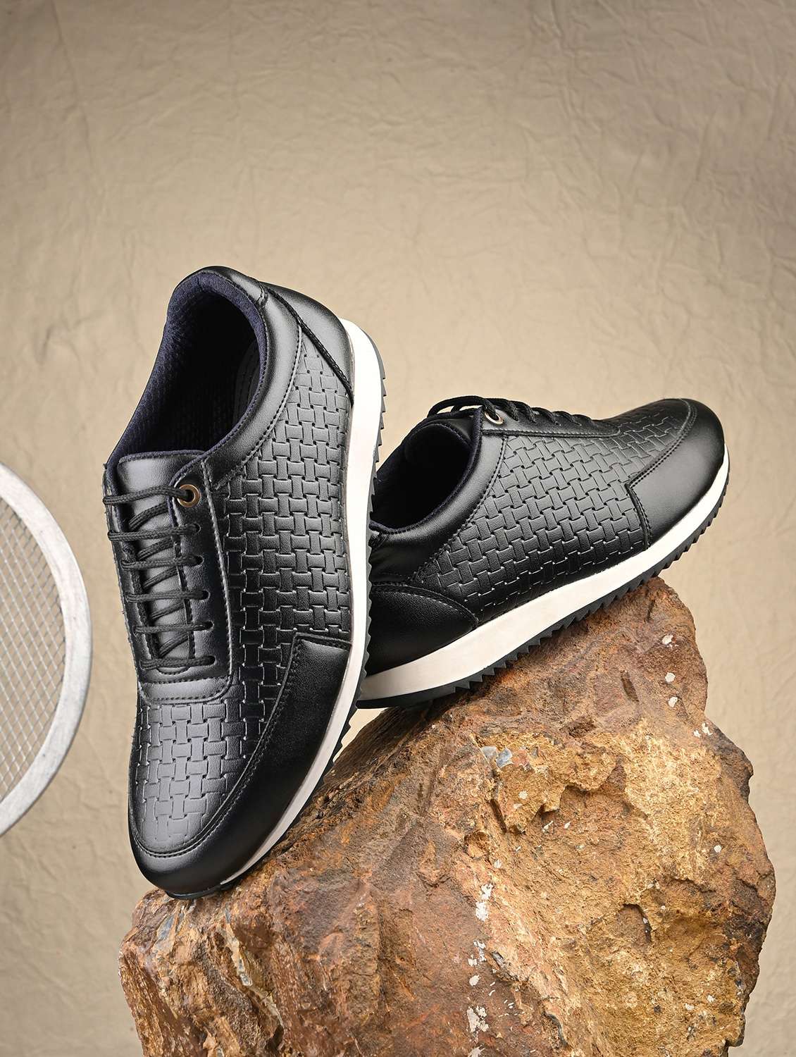 men black lace up casual shoes - 21948563 - Zoom Image - 0