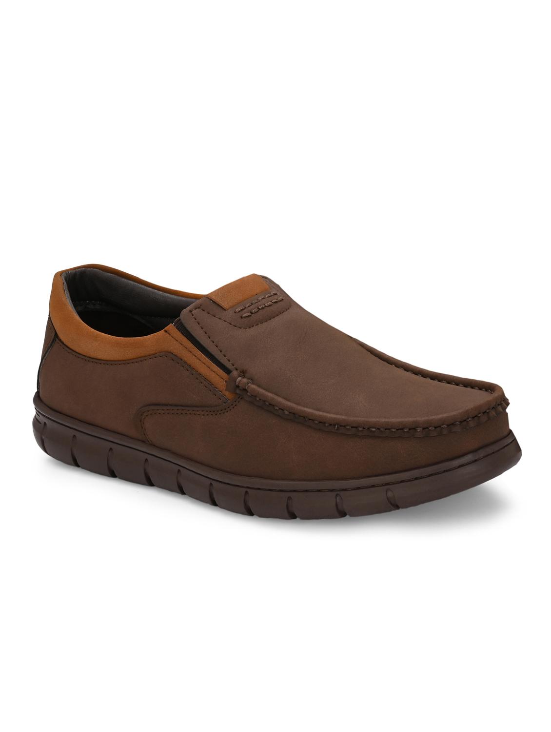 men brown solid boat shoe - 21948577 - Standard Image - 2