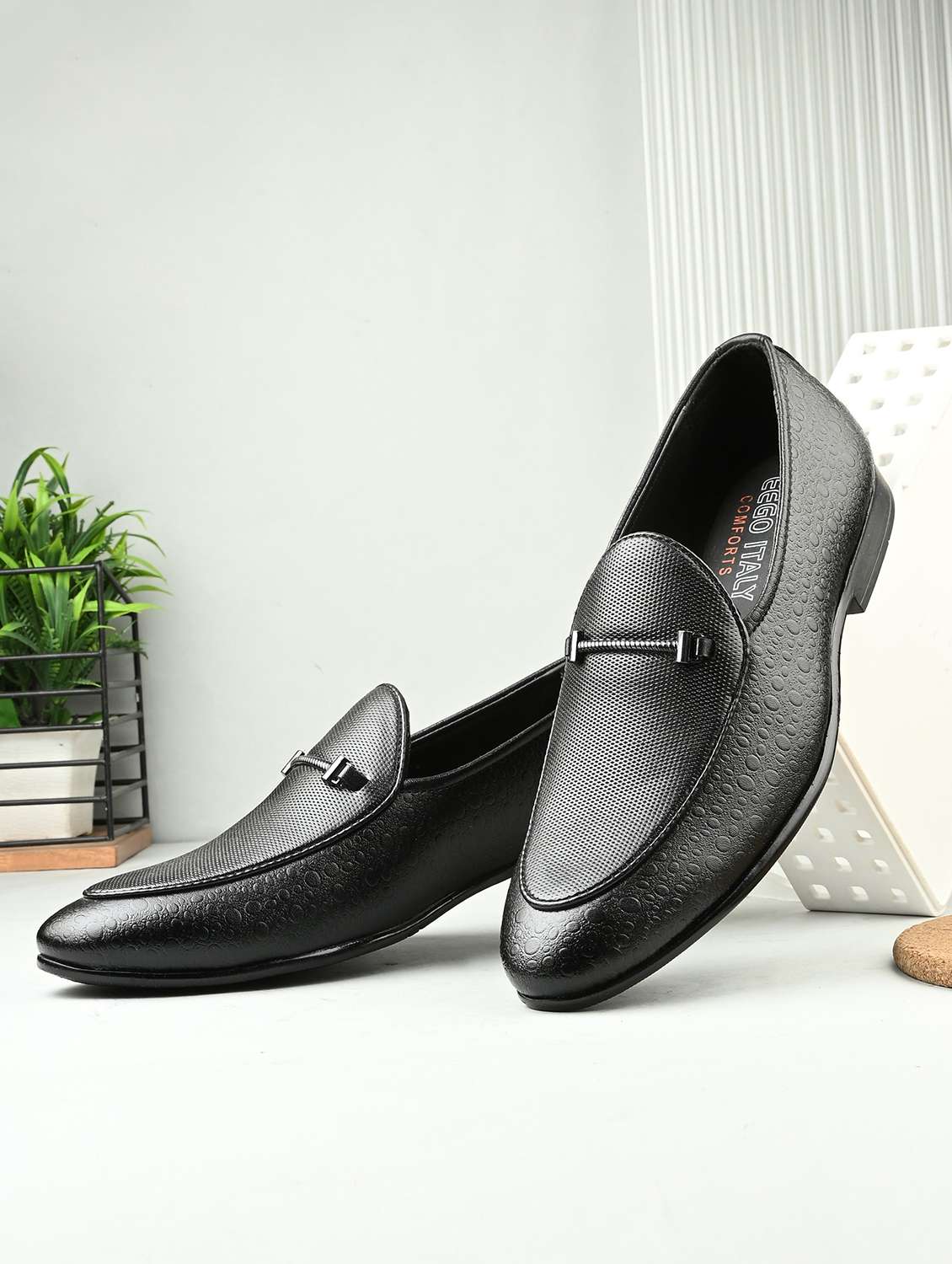 men slip on horsebit loafer