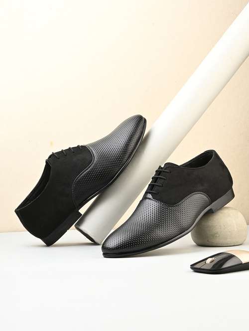 men black lace-up oxford - 21948588 -  Standard Image - 0