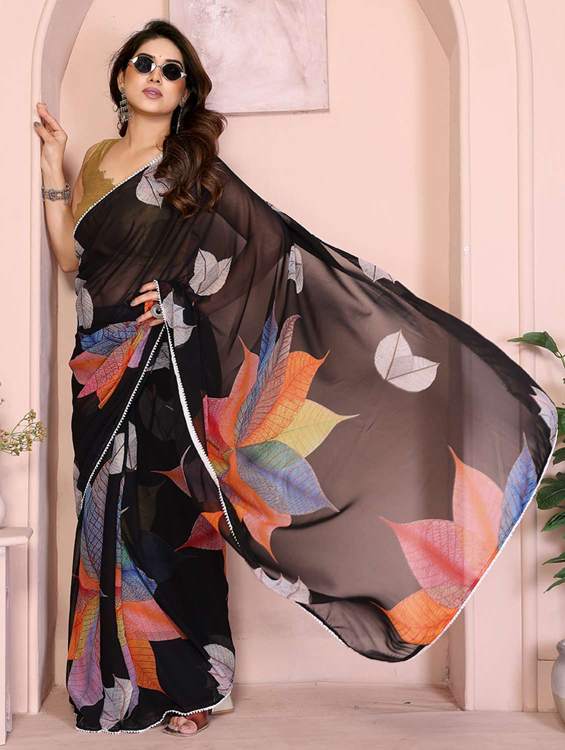 women printed casual wear saree with blouse - 21949148 -  Zoom Image - 0