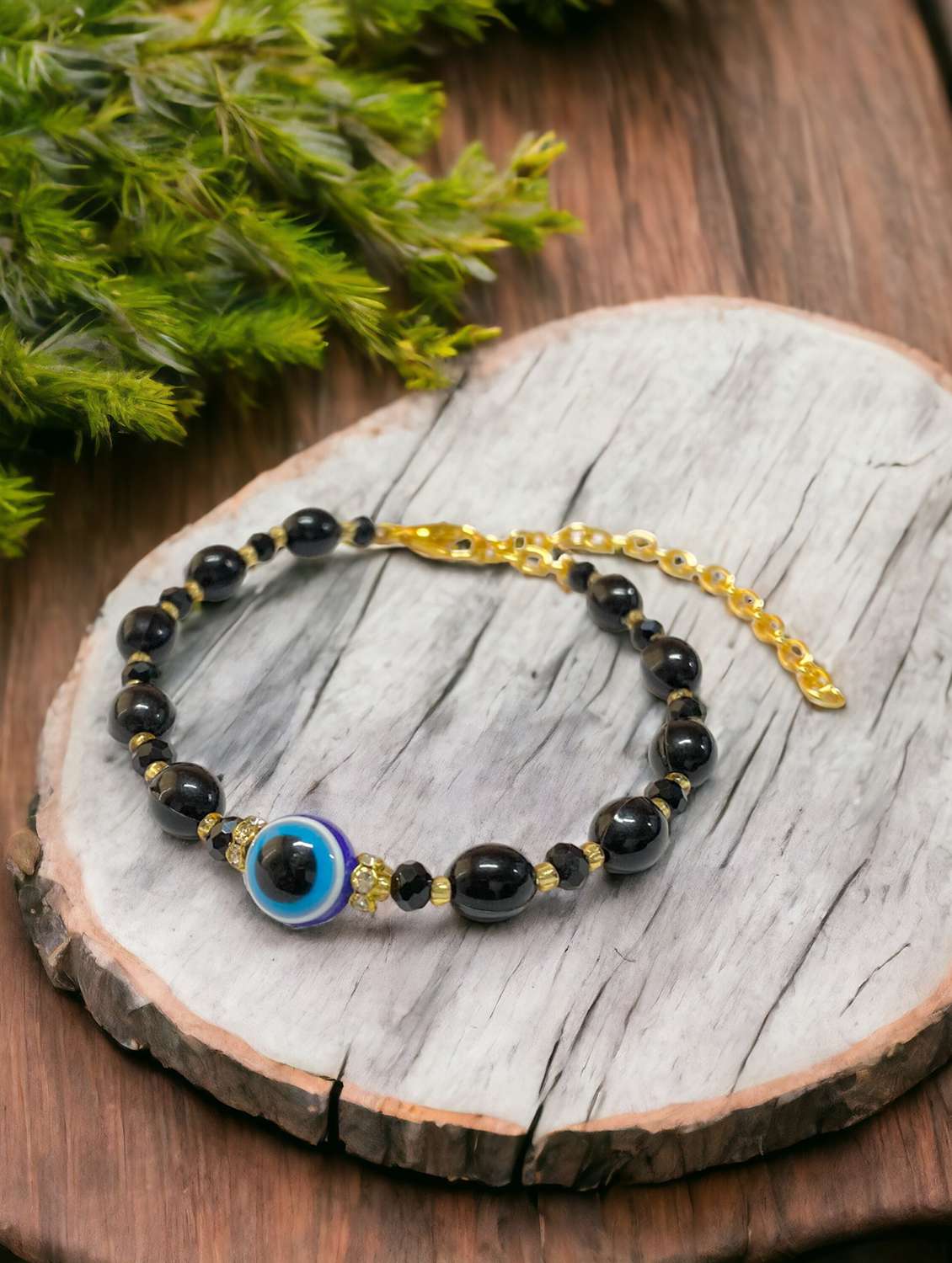 women pack of 2 beaded evil eye bracelet