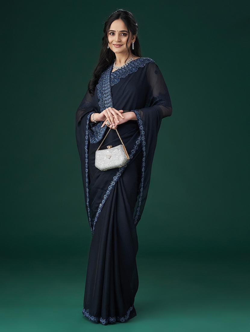 women solid with bordered saree with blouse - 21949589 -  Zoom Image - 0