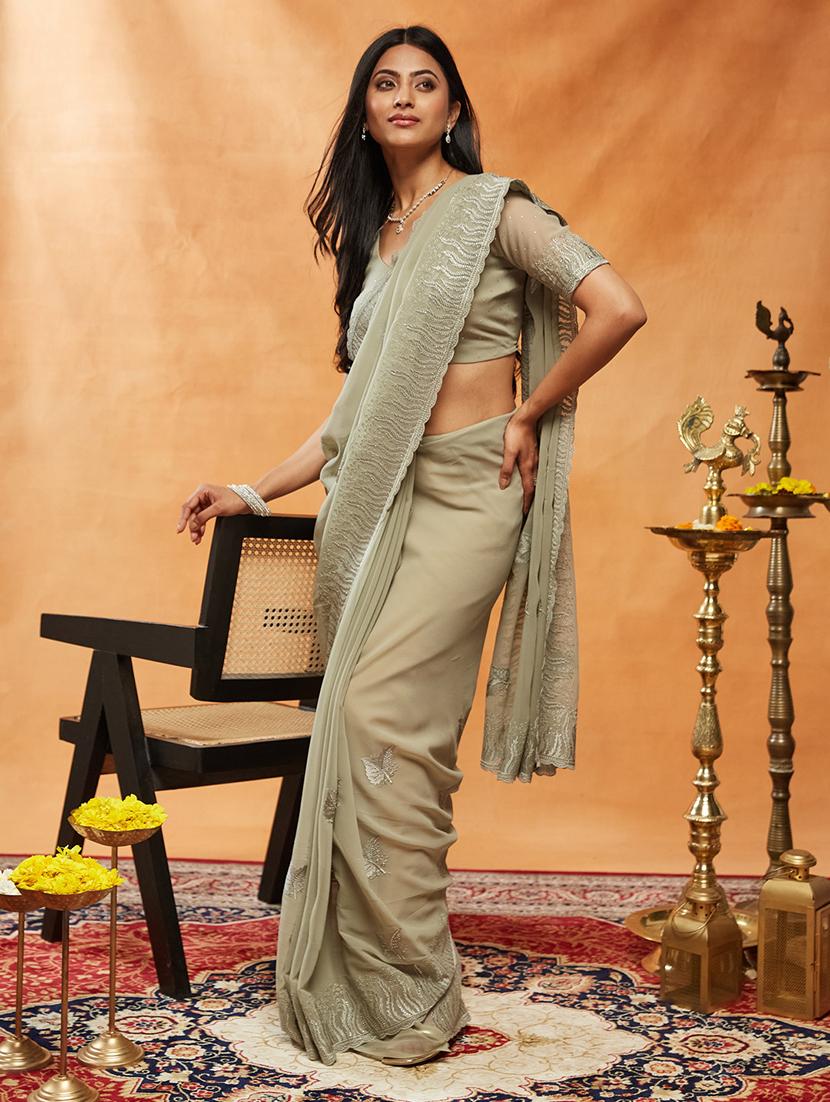 women solid with work embroidered saree with blouse - 21949635 - Zoom Image - 0