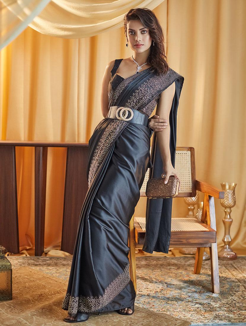 women solid with bordered saree with blouse - 21949642 - Zoom Image - 0