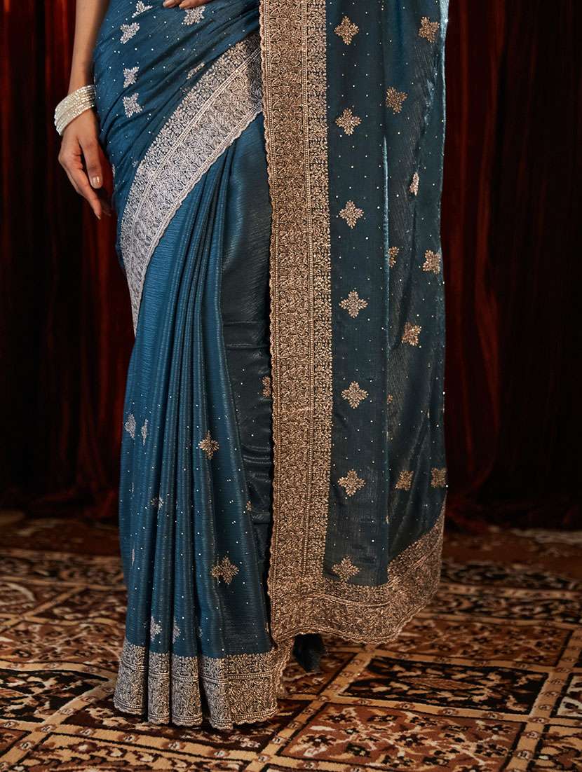Women Solid With Work Embroidered Saree With Blouse