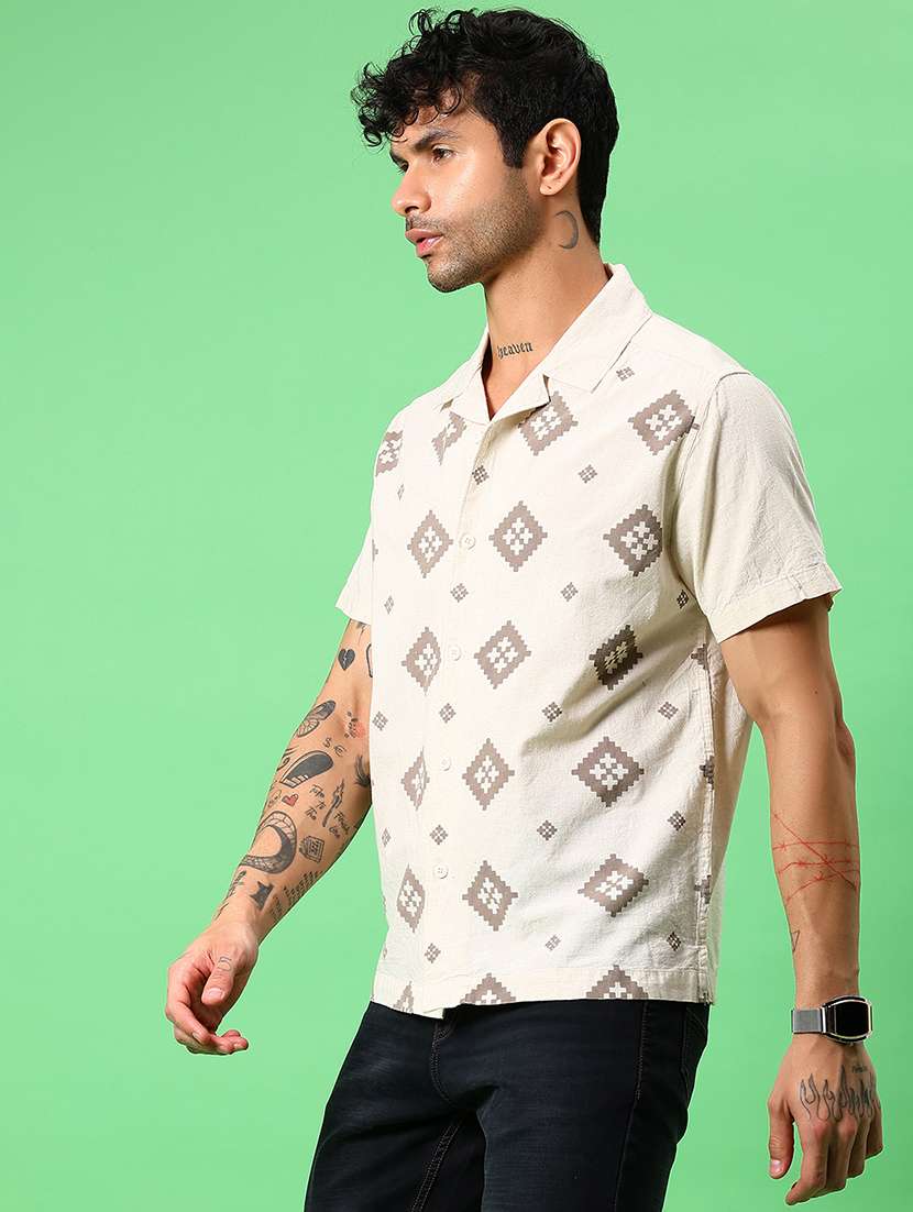 men geometric printed short sleeve casual shirt - 21951630 -  Standard Image - 2