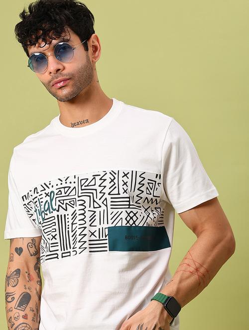 men chest print short sleeve regular fit t-shirt - 21951642 - Standard Image - 0