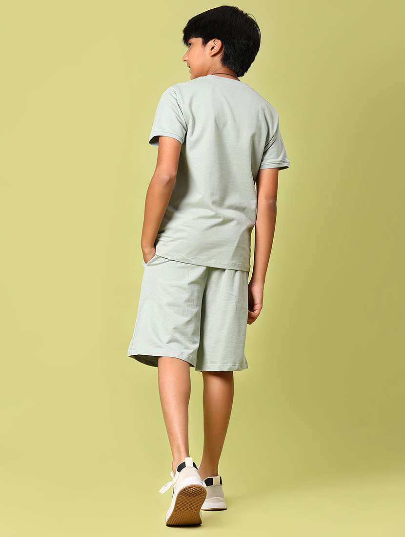 boys solid t-shirt & shorts co-ords set - 21951703 - Standard Image - 2