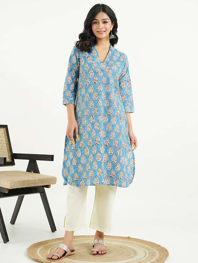 women floral printed v neck a-line kurta - 21954040 -  Standard Image - 2