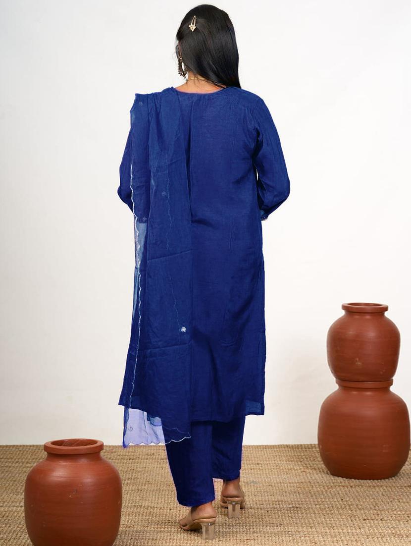 women three quarter sleeve kurta pant with dupatta set - 21954151 - Standard Image - 2