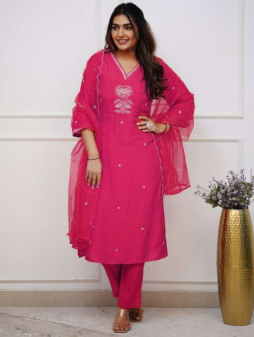 women three quarter sleeve kurta pant with dupatta set