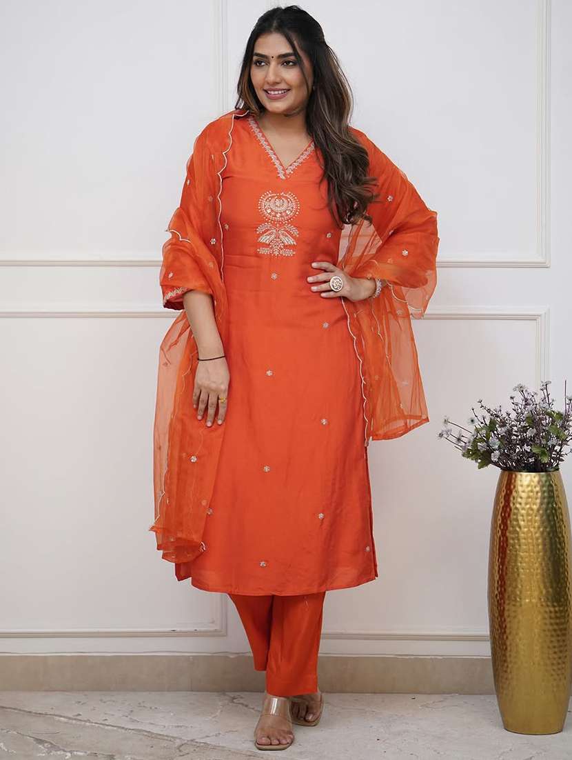 women three quarter sleeve kurta pant with dupatta set