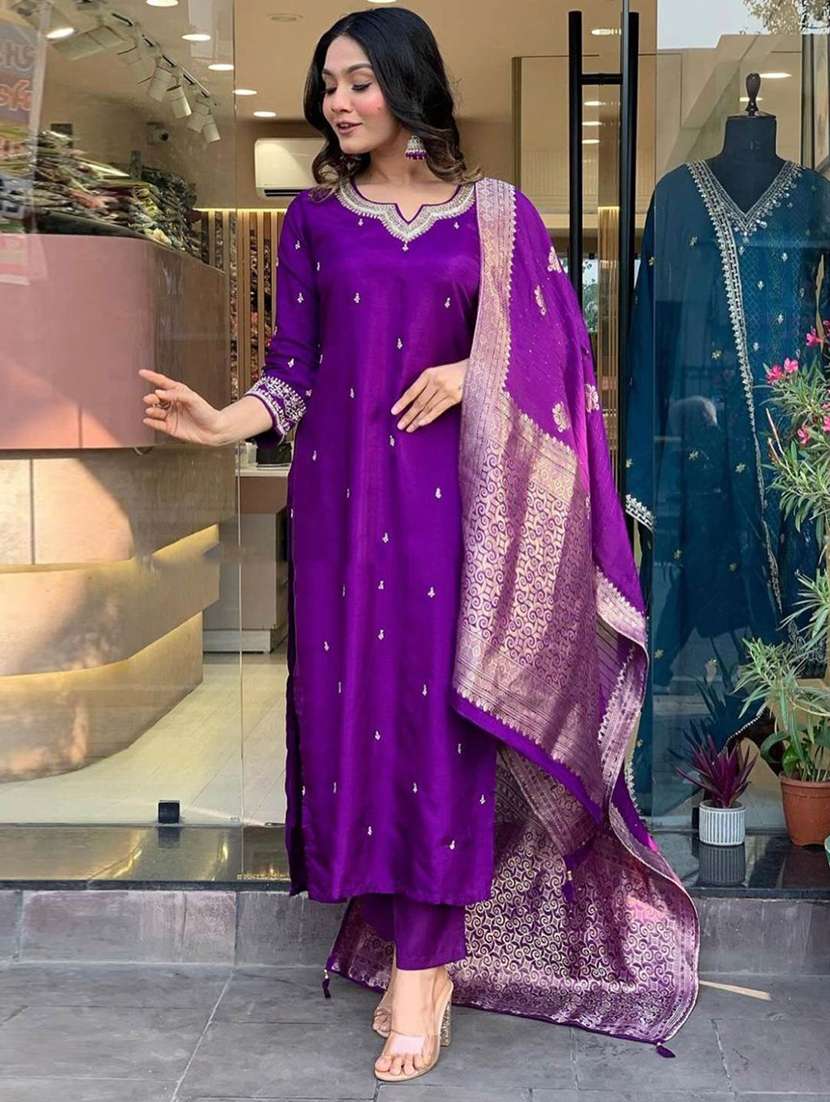 women three quarter sleeve kurta pant with dupatta set - 21954168 - Standard Image - 2