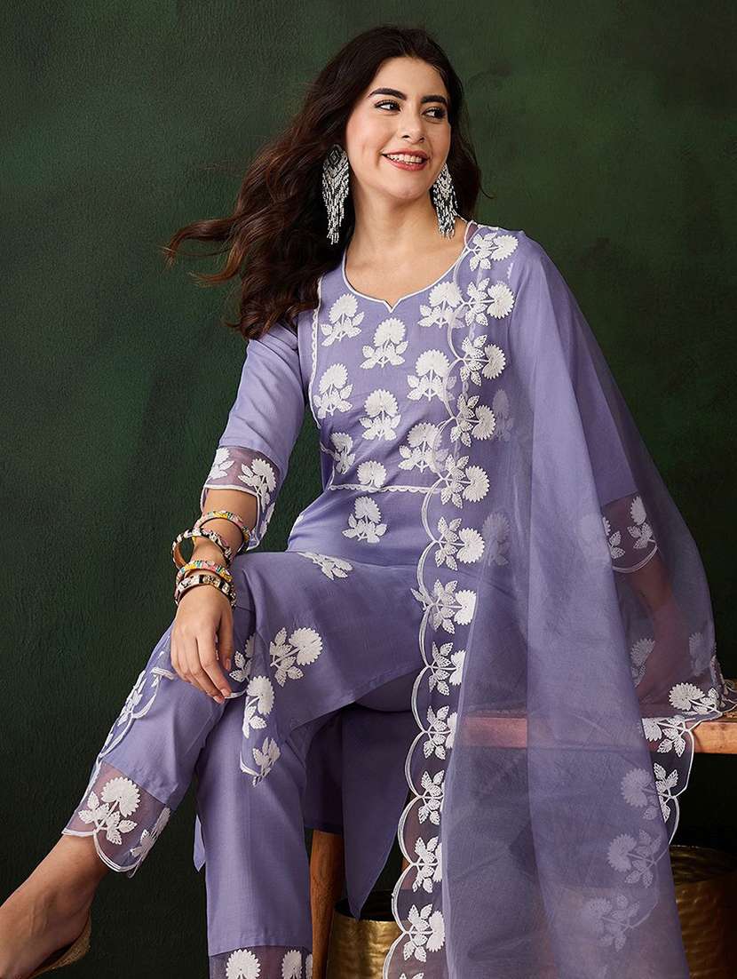women three quarter sleeve kurta pant with dupatta set - 21954183 - Standard Image - 2