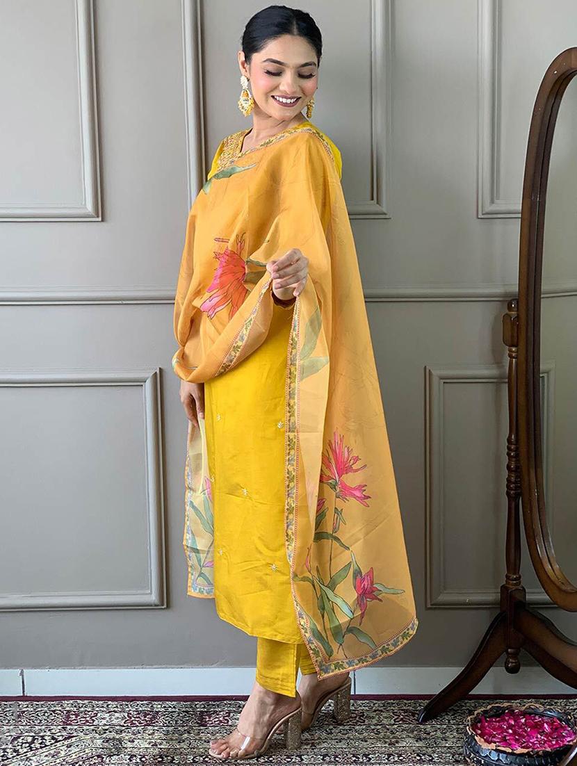 women three quarter sleeve kurta pant with dupatta set - 21954206 - Standard Image - 2