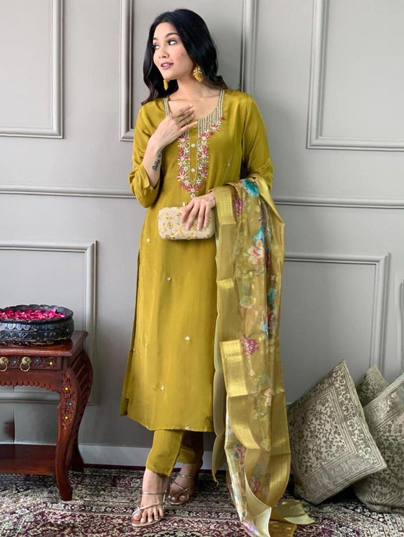 women three quarter sleeve kurta pant with dupatta set - 21954208 - Standard Image - 2