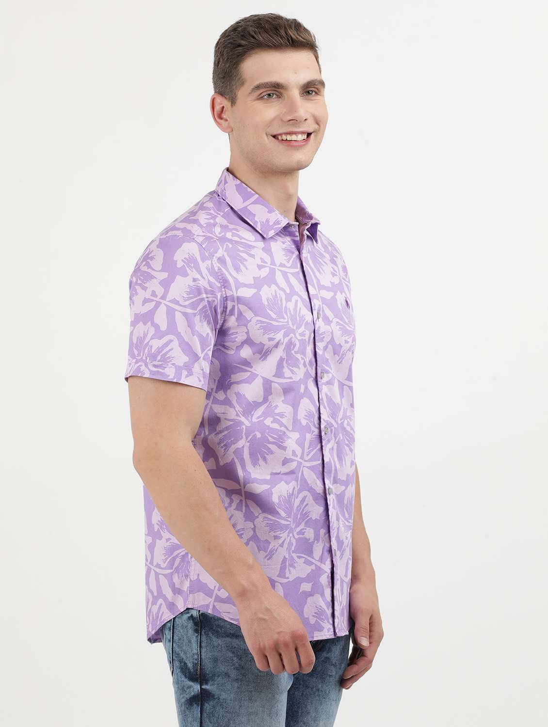 men printed short sleeve regular fit casual shirt - 21954519 -  Standard Image - 2