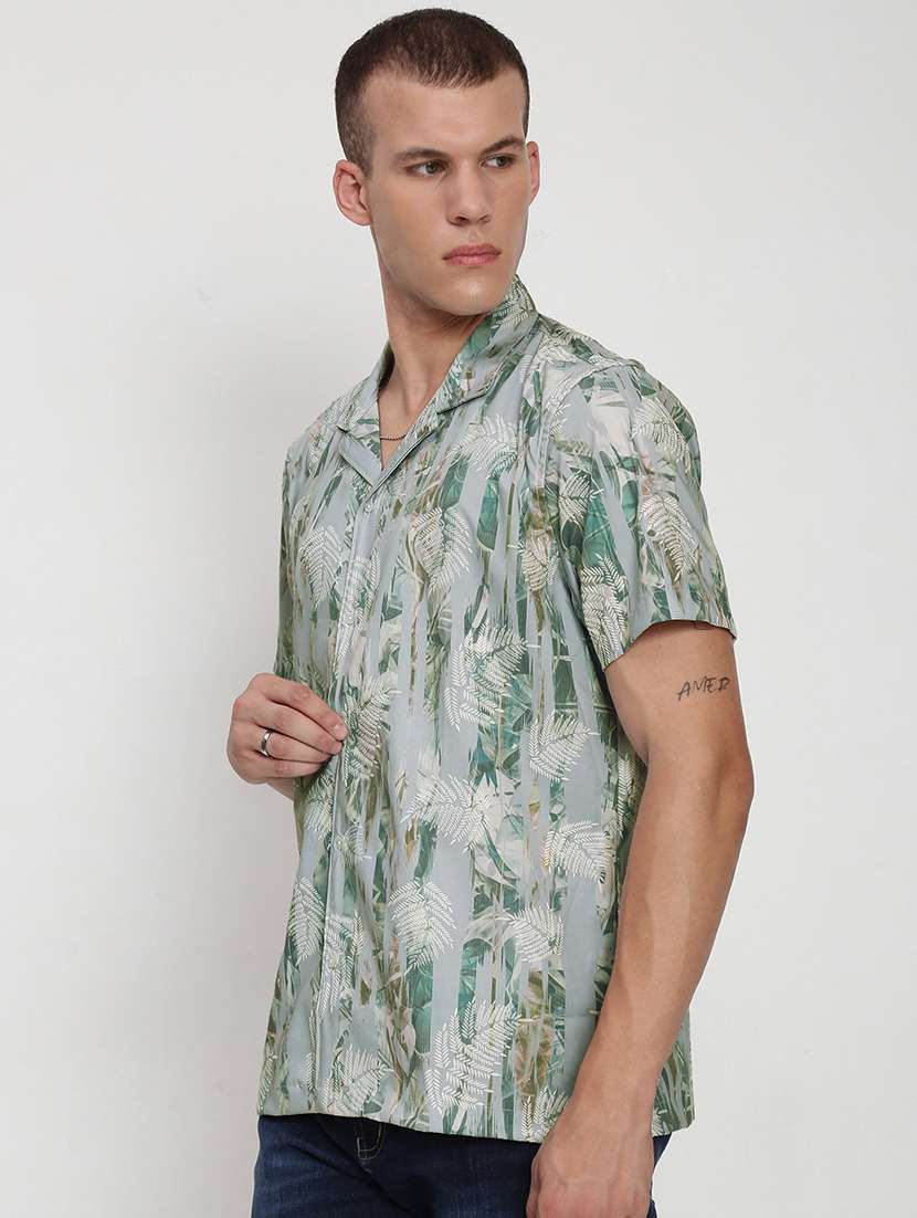 men printed cuban collared short sleeve shirt - 21955952 -  Standard Image - 2