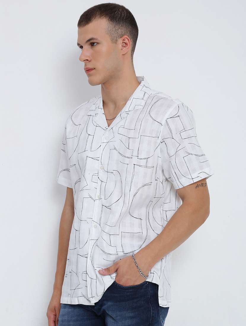 men printed cuban collared short sleeve shirt - 21955966 -  Standard Image - 2