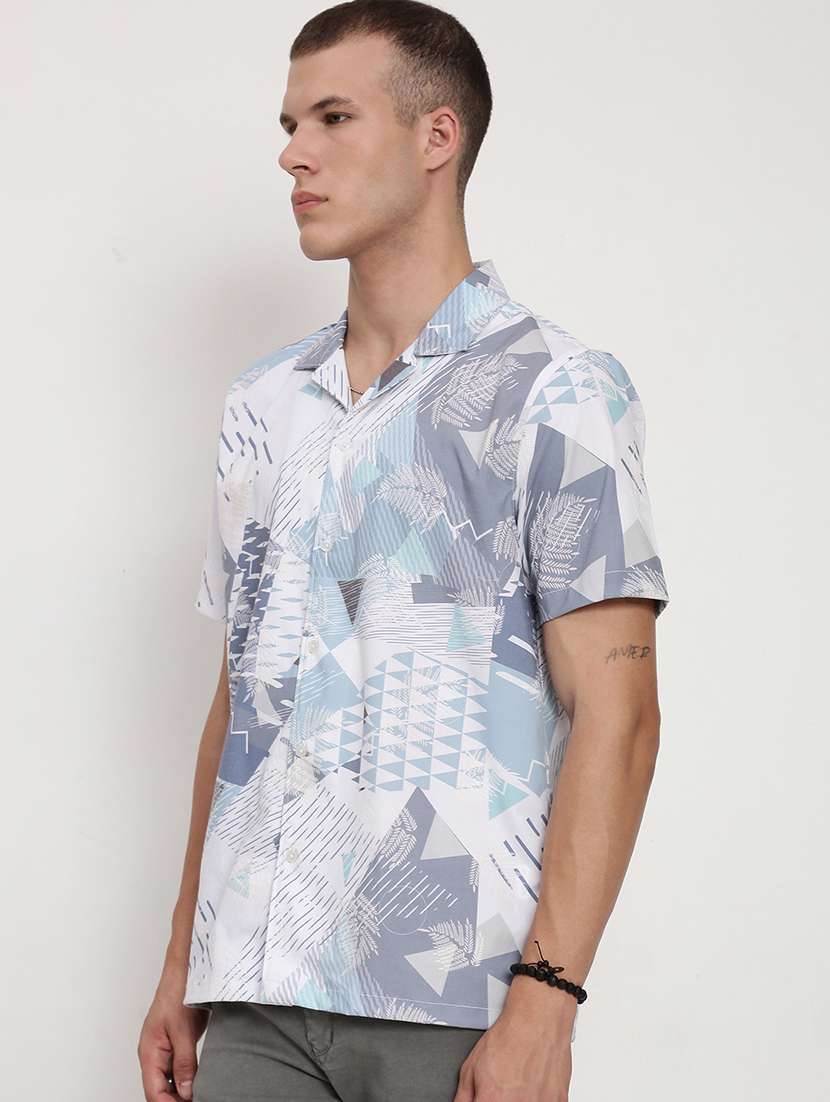 men printed cuban collared short sleeve shirt - 21955967 -  Standard Image - 2