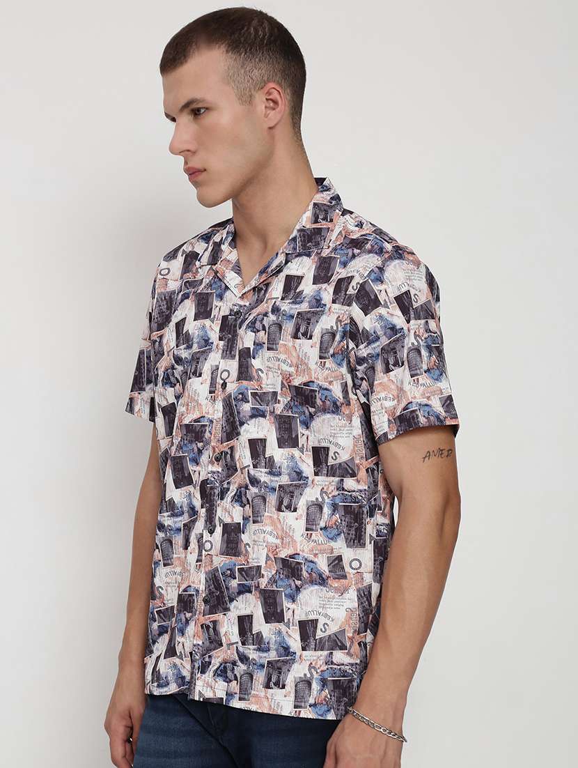 men printed cuban collared short sleeve shirt - 21955973 -  Standard Image - 2