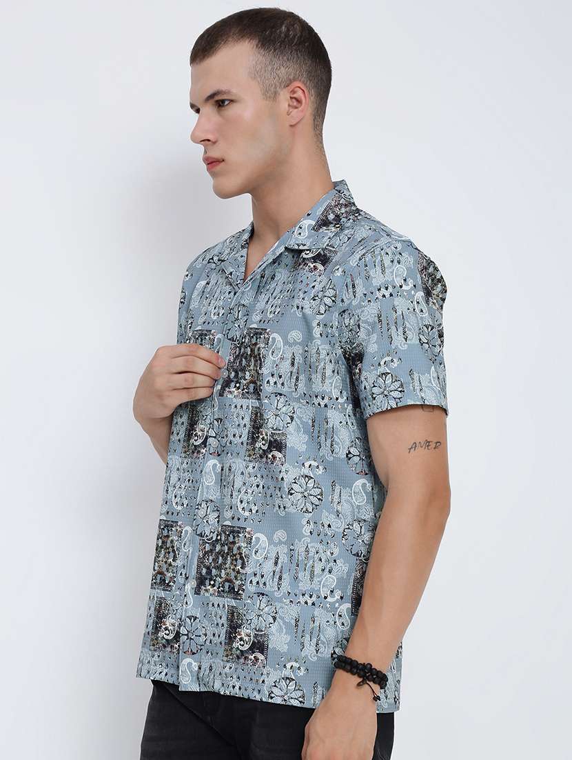 men printed cuban collared short sleeve shirt - 21955975 - Standard Image - 2