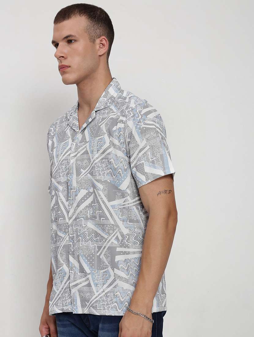 men printed cuban collared short sleeve shirt - 21955977 -  Standard Image - 2