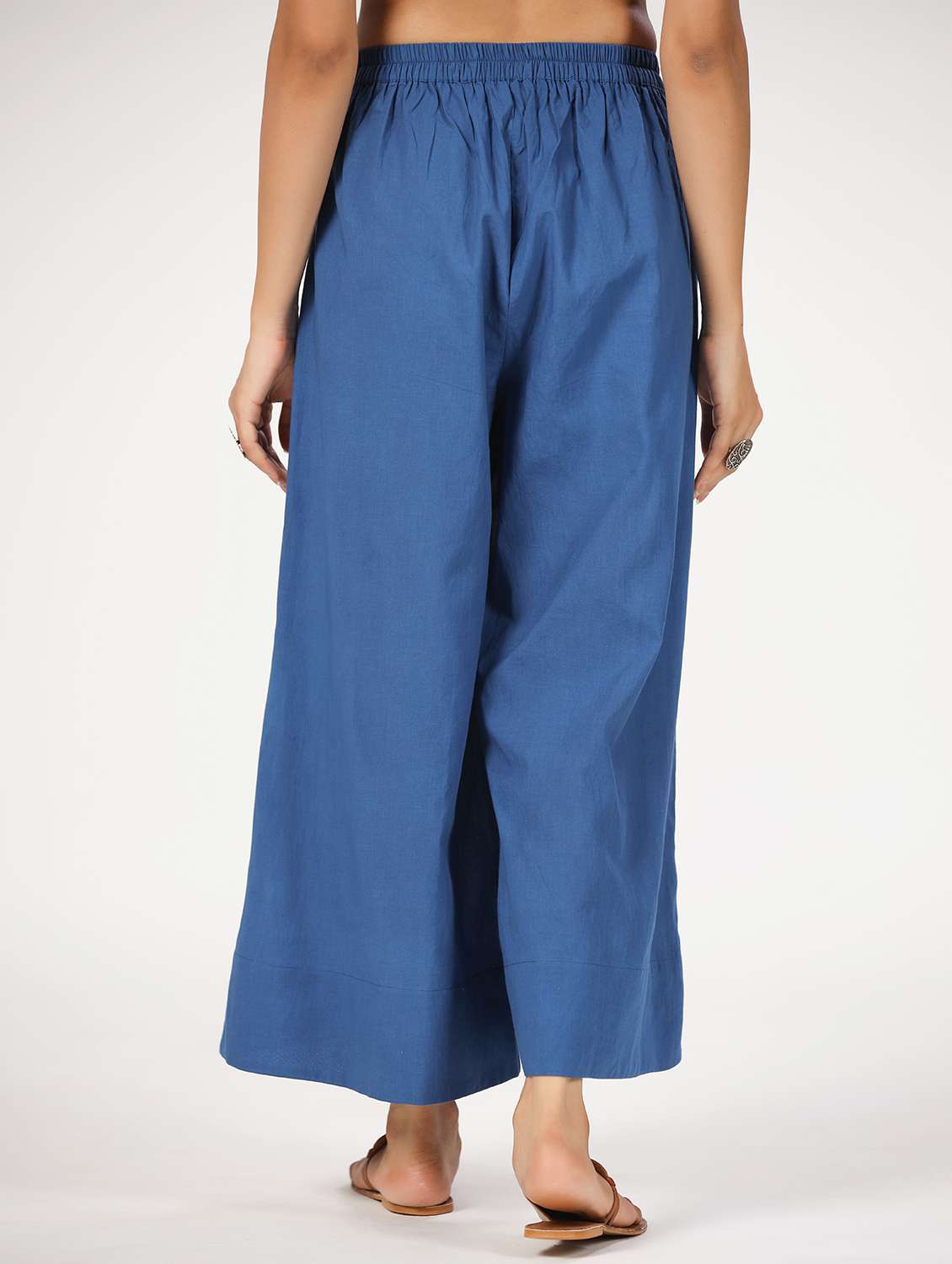 women blue solid mid rise flared palazzo - 21956037 - Standard Image - 2