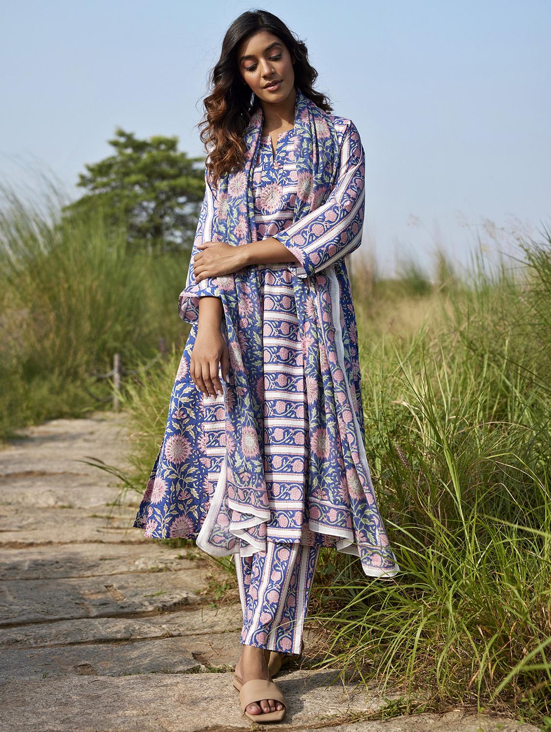 women floral printed long sleeve a-line kurta - 21956049 -  Zoom Image - 0