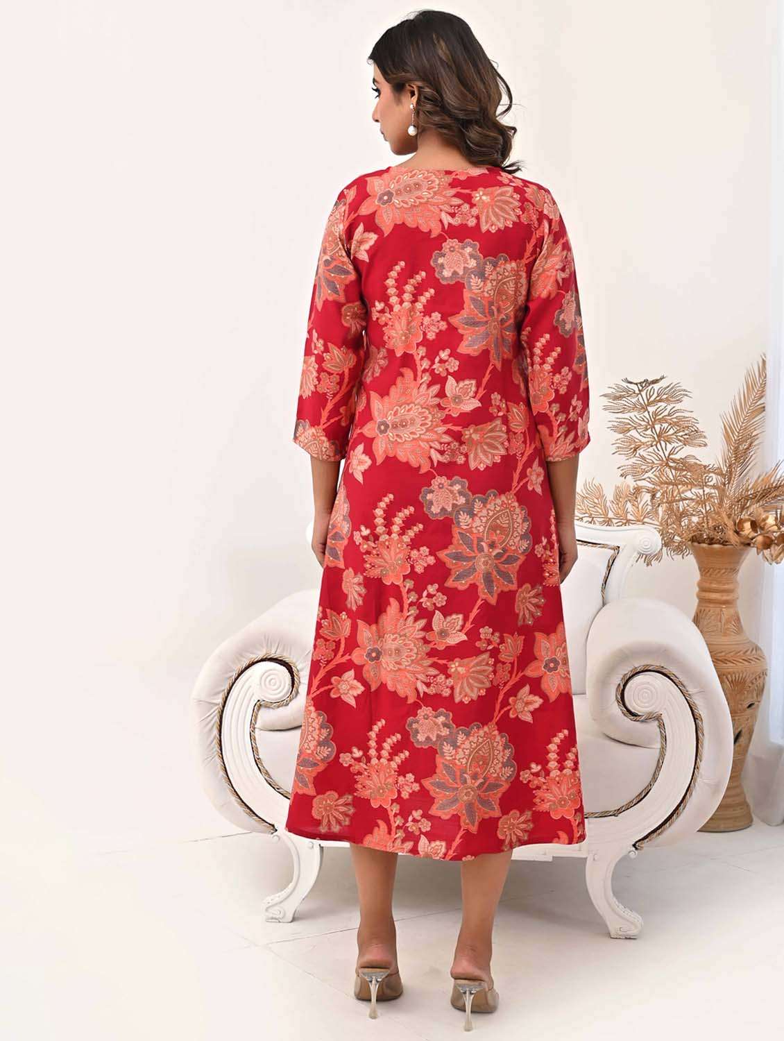 women floral three quarter sleeve a-line kurta - 21956109 - Standard Image - 2