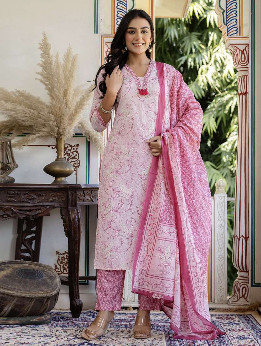 women three quarter sleeve kurta pant with dupatta set