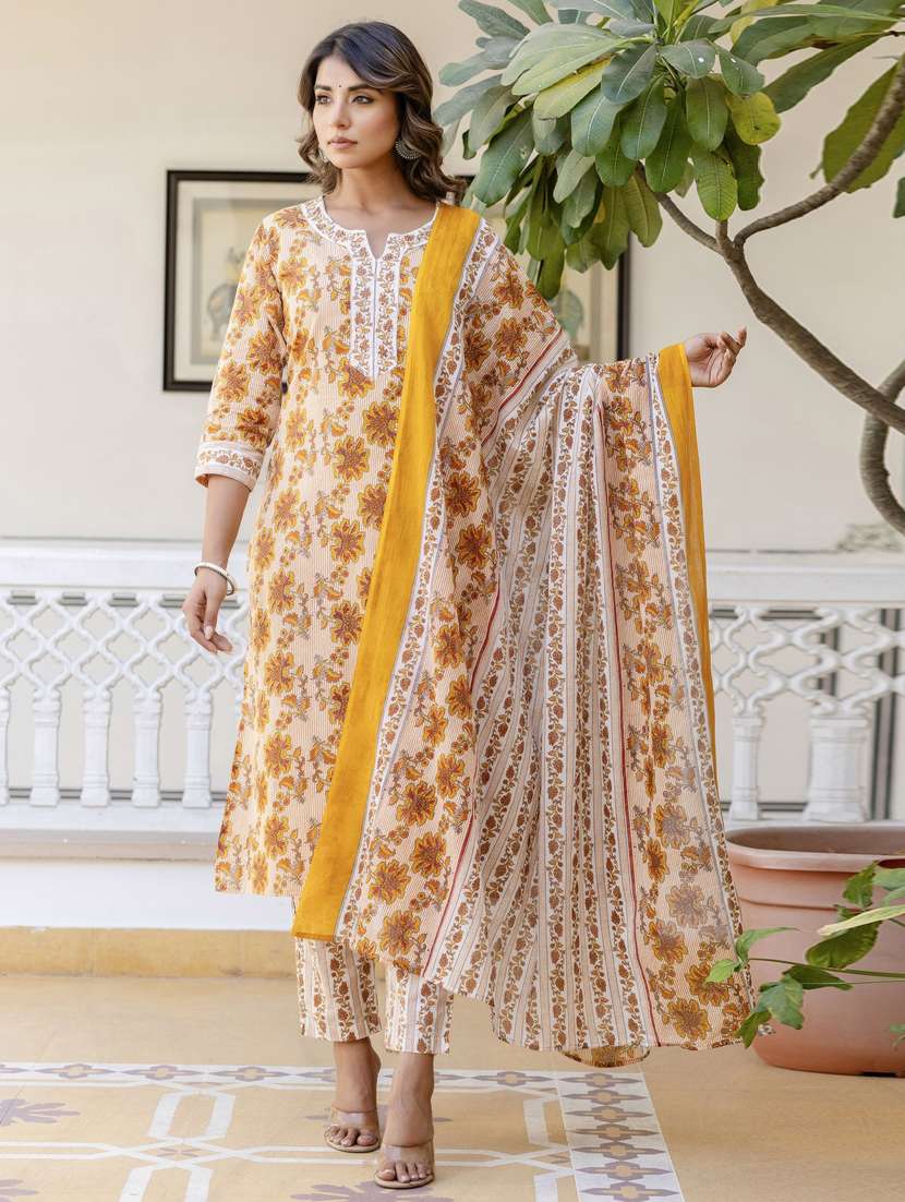 women three quarter sleeve kurta pant with dupatta set