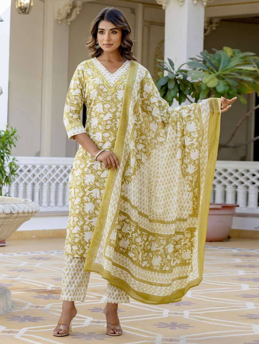 women three quarter sleeve kurta pant with dupatta set