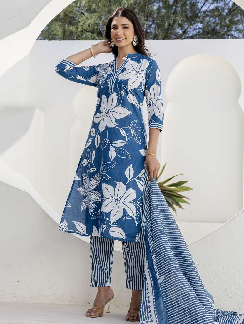 women three quarter sleeve kurta pant with dupatta set - 21956185 -  Standard Image - 2