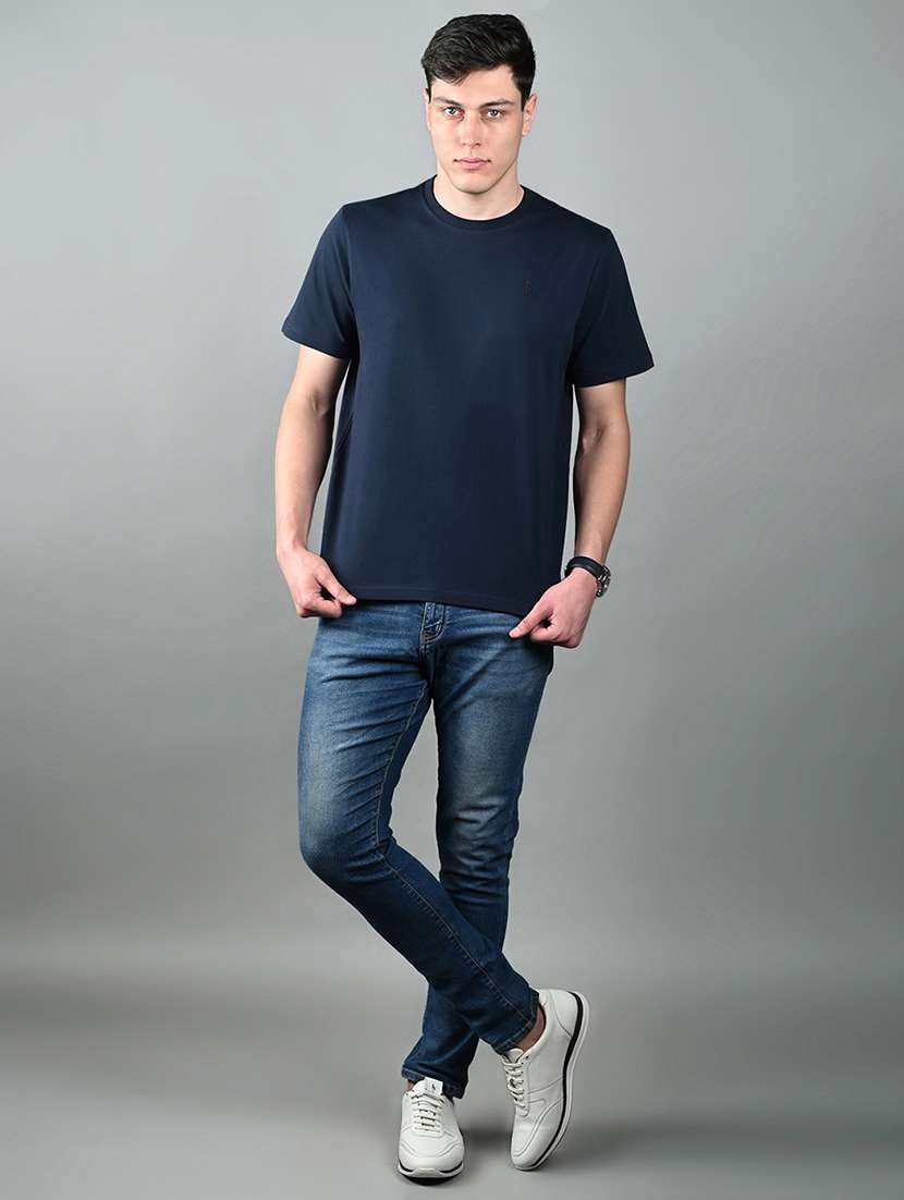 men solid shrort sleeve regular fit t-shirt - 21956376 - Standard Image - 2