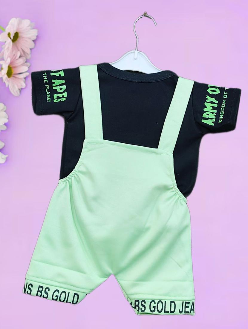 kids printed t-shirt with dungree set - 21956458 - Standard Image - 2