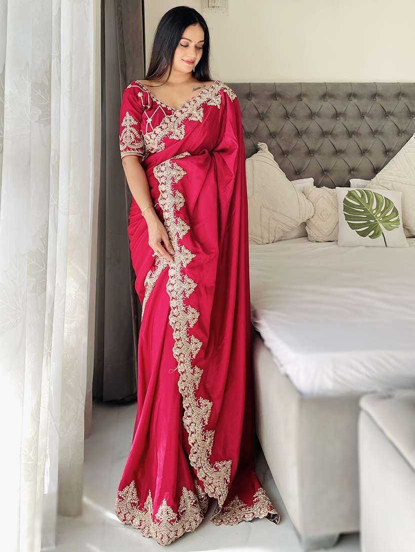 women solid with bordered saree with blouse - 21956651 -  Standard Image - 2