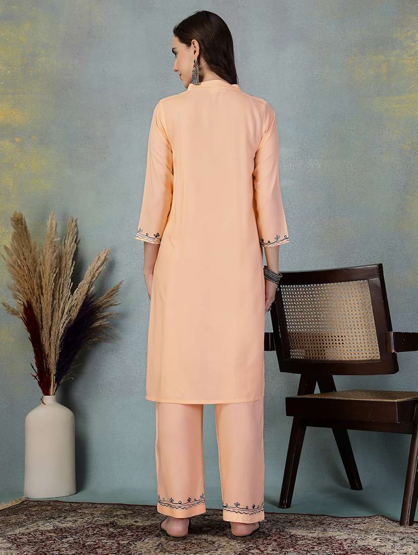 women embroidered three quarter sleeve kurta pant set - 21956975 -  Standard Image - 2