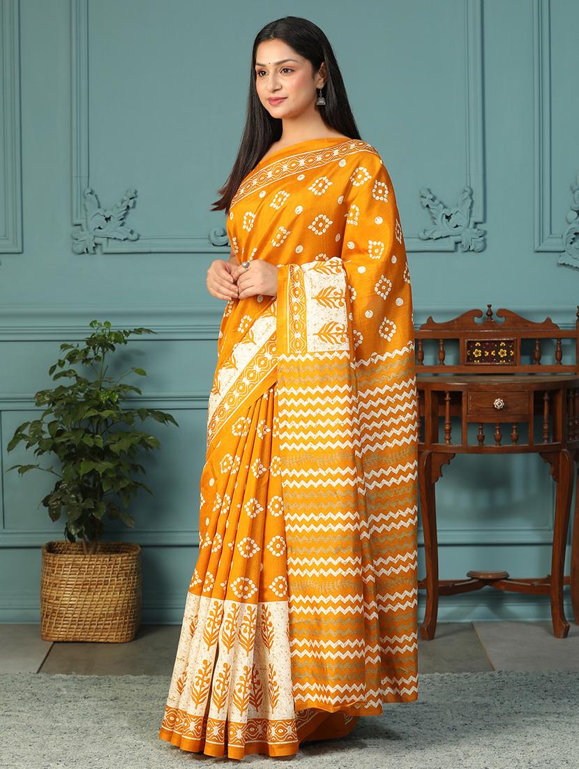 women printed casual wear saree with blouse - 21957831 - Standard Image - 2