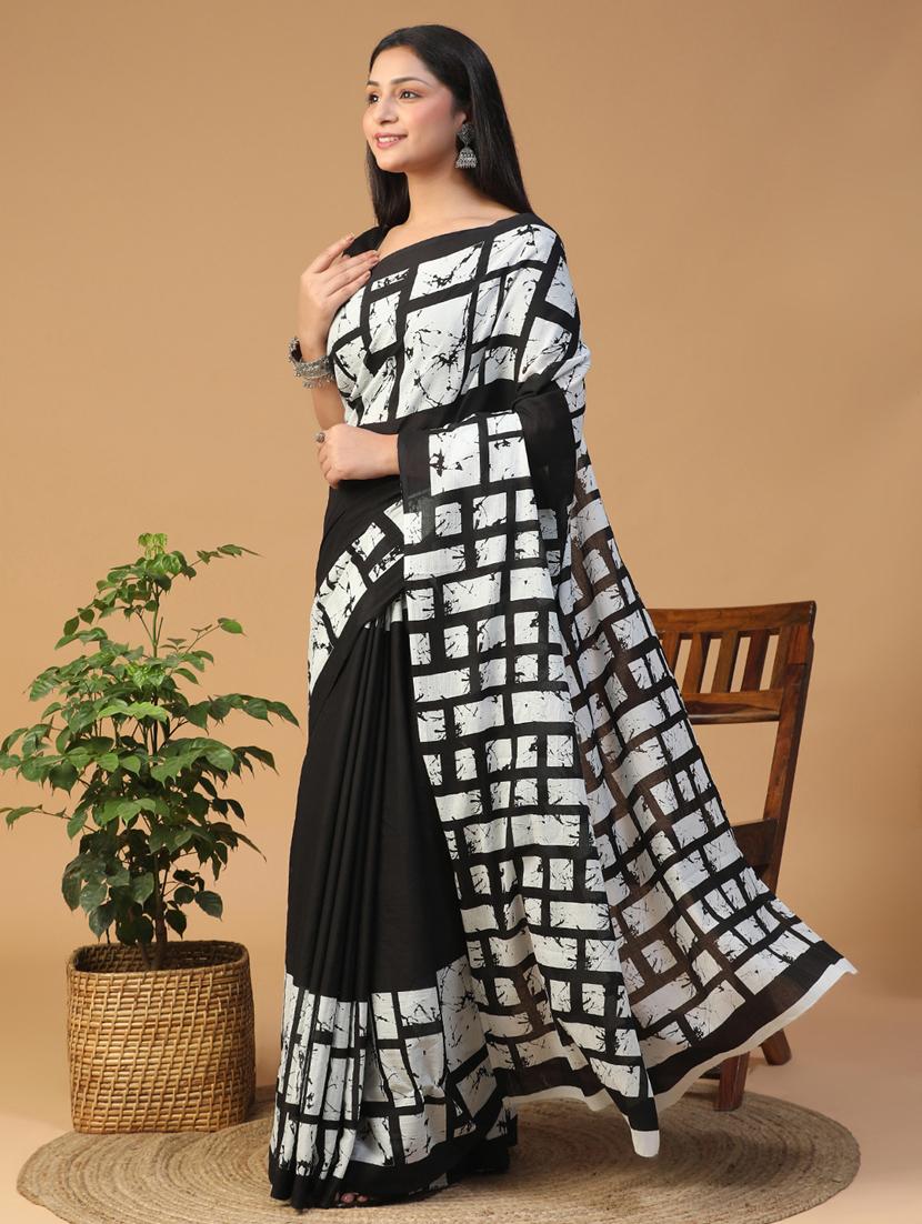 women printed casual wear saree with blouse - 21957839 - Standard Image - 2