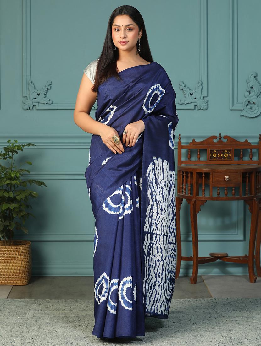 women printed casual wear saree with blouse - 21957844 - Zoom Image - 0