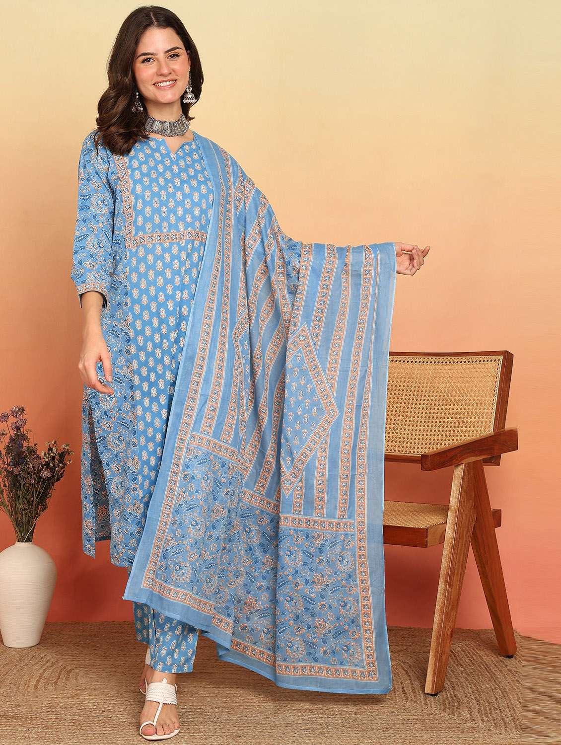 women three quarter sleeve kurta pant with dupatta set - 21957931 -  Standard Image - 2