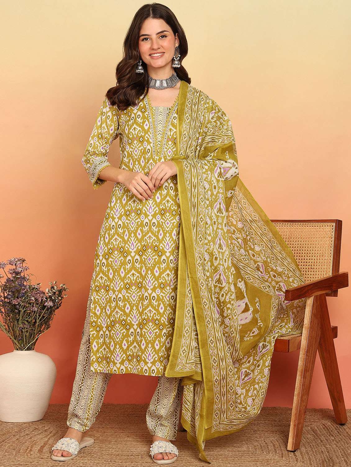 women three quarter sleeve kurta pant with dupatta set - 21957936 -  Standard Image - 2