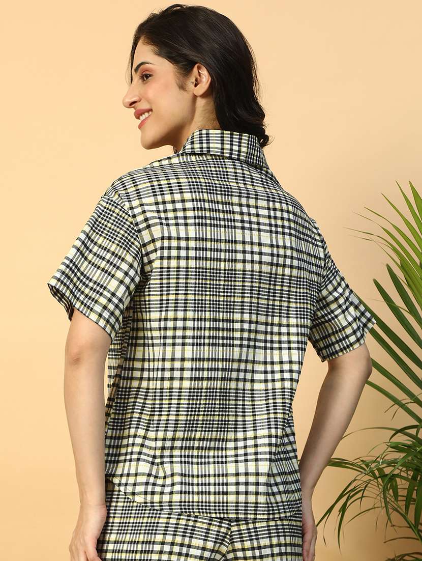 women checkered collared short sleeve regular shirt - 21958321 - Standard Image - 2