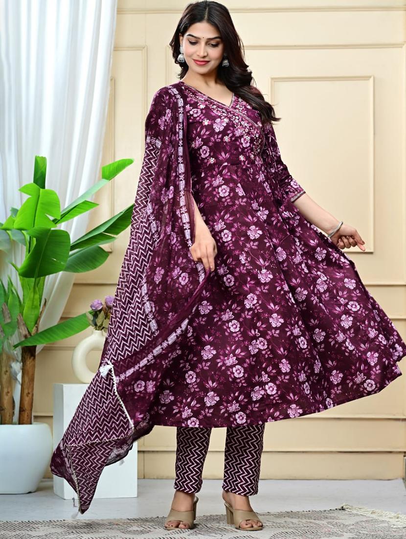 women three quarter sleeve anarkali kurta pant with dupatta set - 21958329 - Standard Image - 2