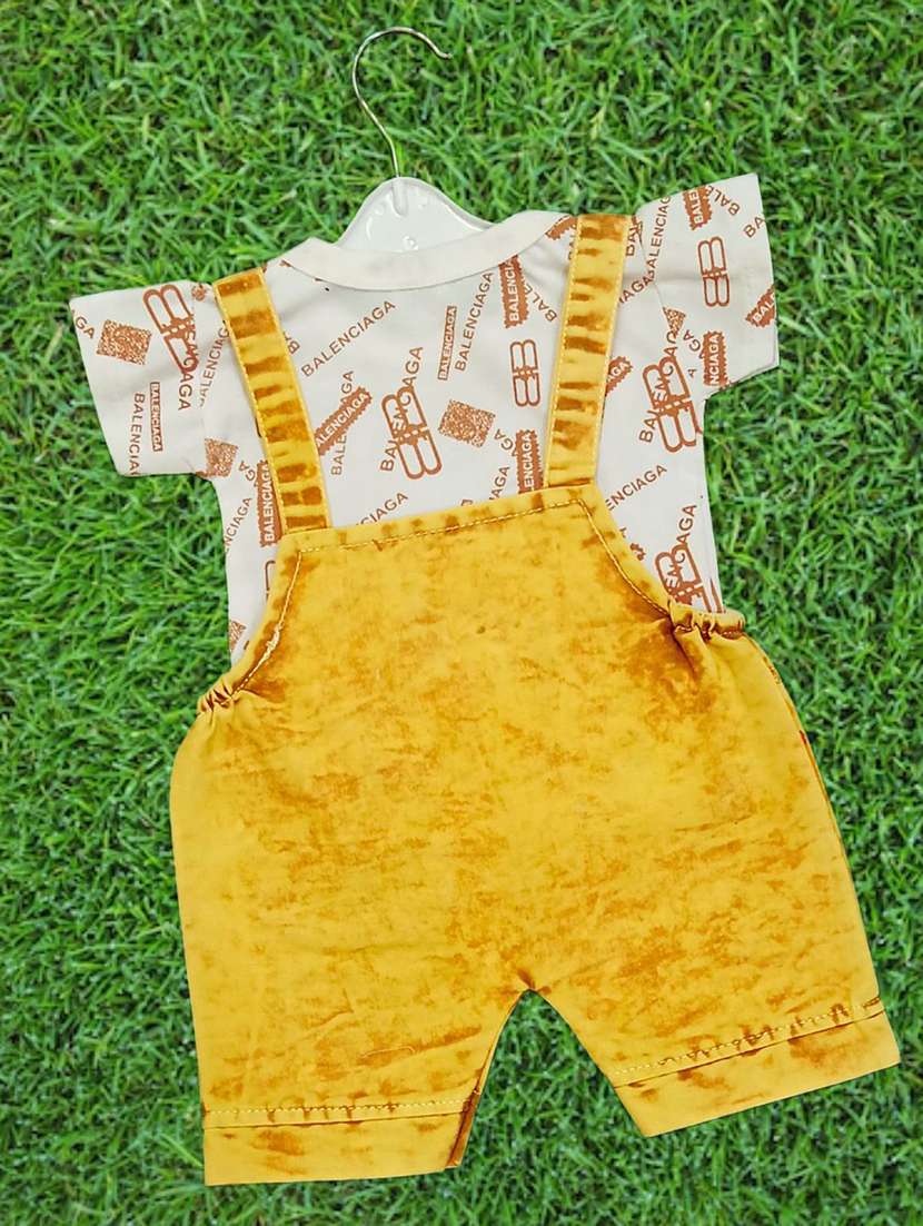 boys printed t-shirt & dungaree casual wear set - 21958412 -  Standard Image - 2