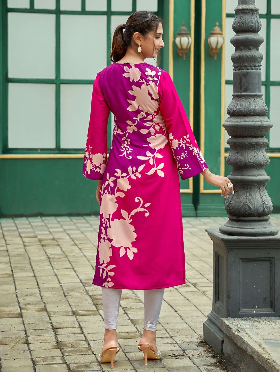 women floral printed long sleeve straight kurta - 21959410 -  Standard Image - 2